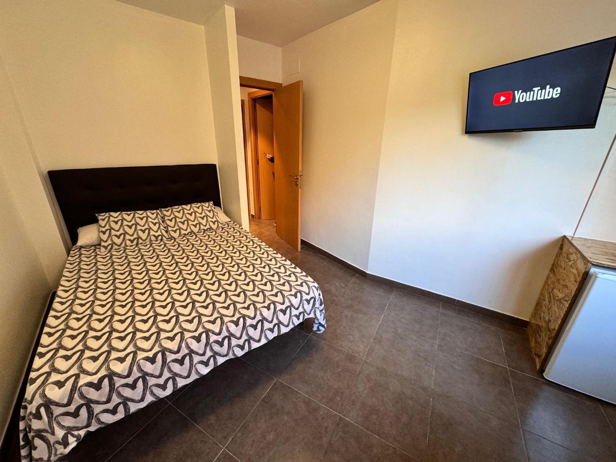 Mt Boutique Suites Y Apartamentos - Adults Only - Матаро Экстерьер фото