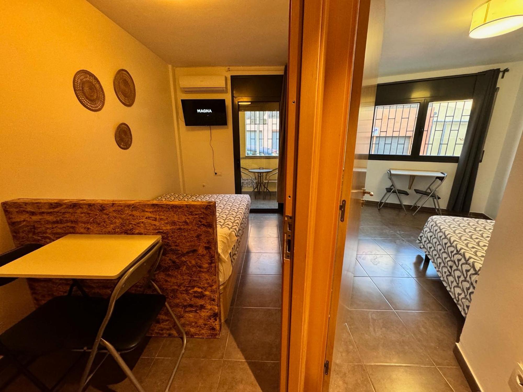 Mt Boutique Suites Y Apartamentos - Adults Only - Матаро Экстерьер фото
