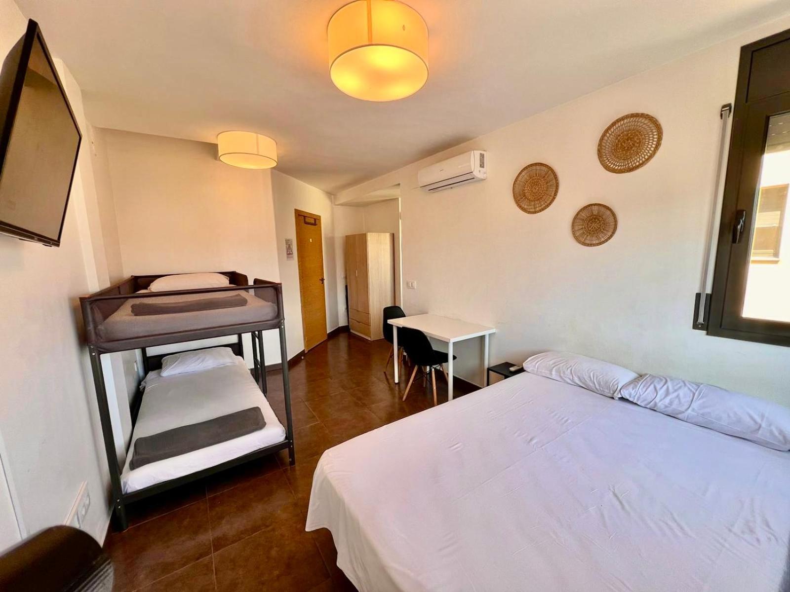 Mt Boutique Suites Y Apartamentos - Adults Only - Матаро Экстерьер фото