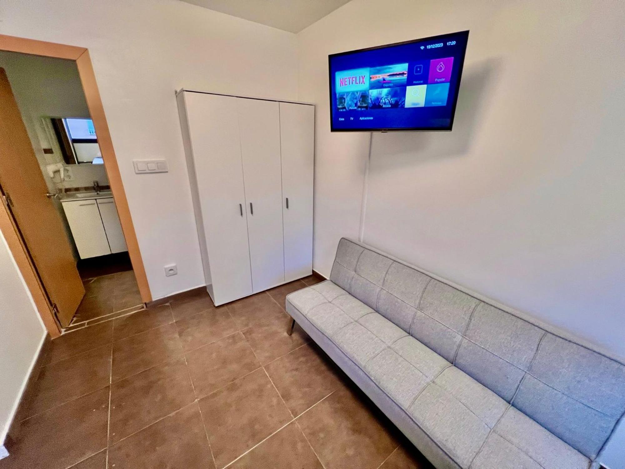Mt Boutique Suites Y Apartamentos - Adults Only - Матаро Экстерьер фото