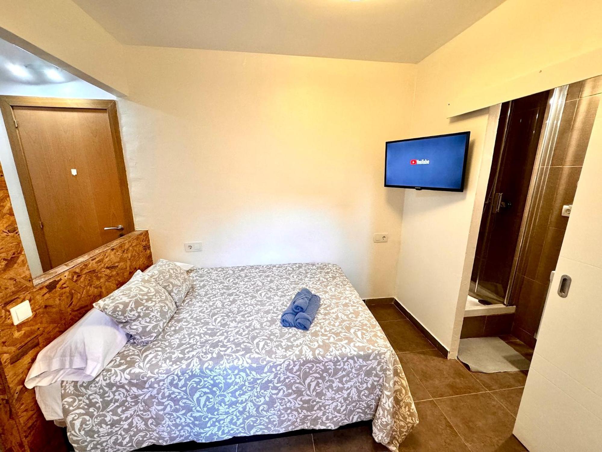 Mt Boutique Suites Y Apartamentos - Adults Only - Матаро Экстерьер фото