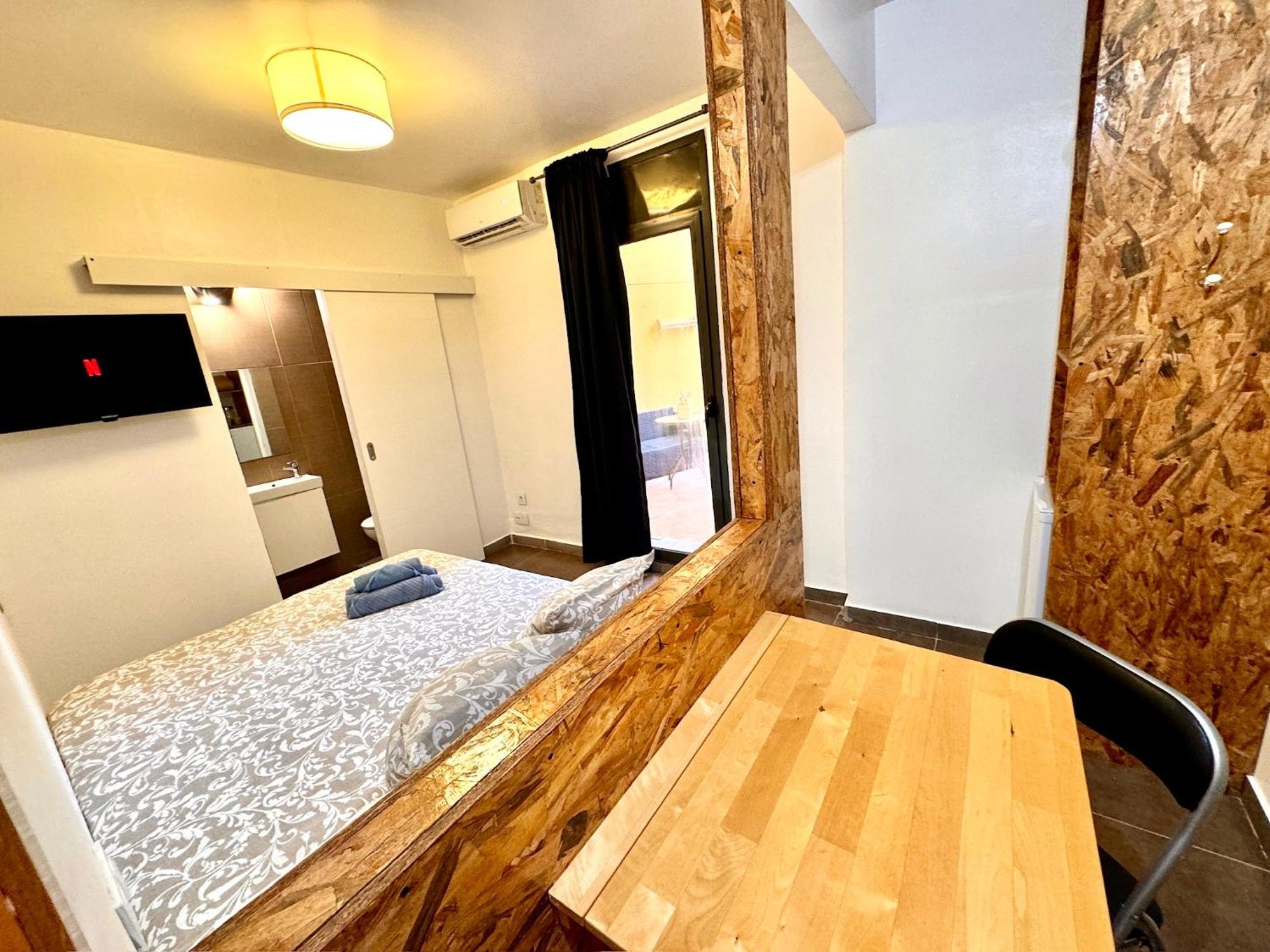 Mt Boutique Suites Y Apartamentos - Adults Only - Матаро Экстерьер фото