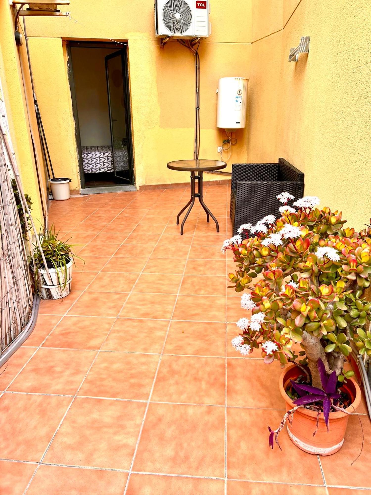 Mt Boutique Suites Y Apartamentos - Adults Only - Матаро Экстерьер фото