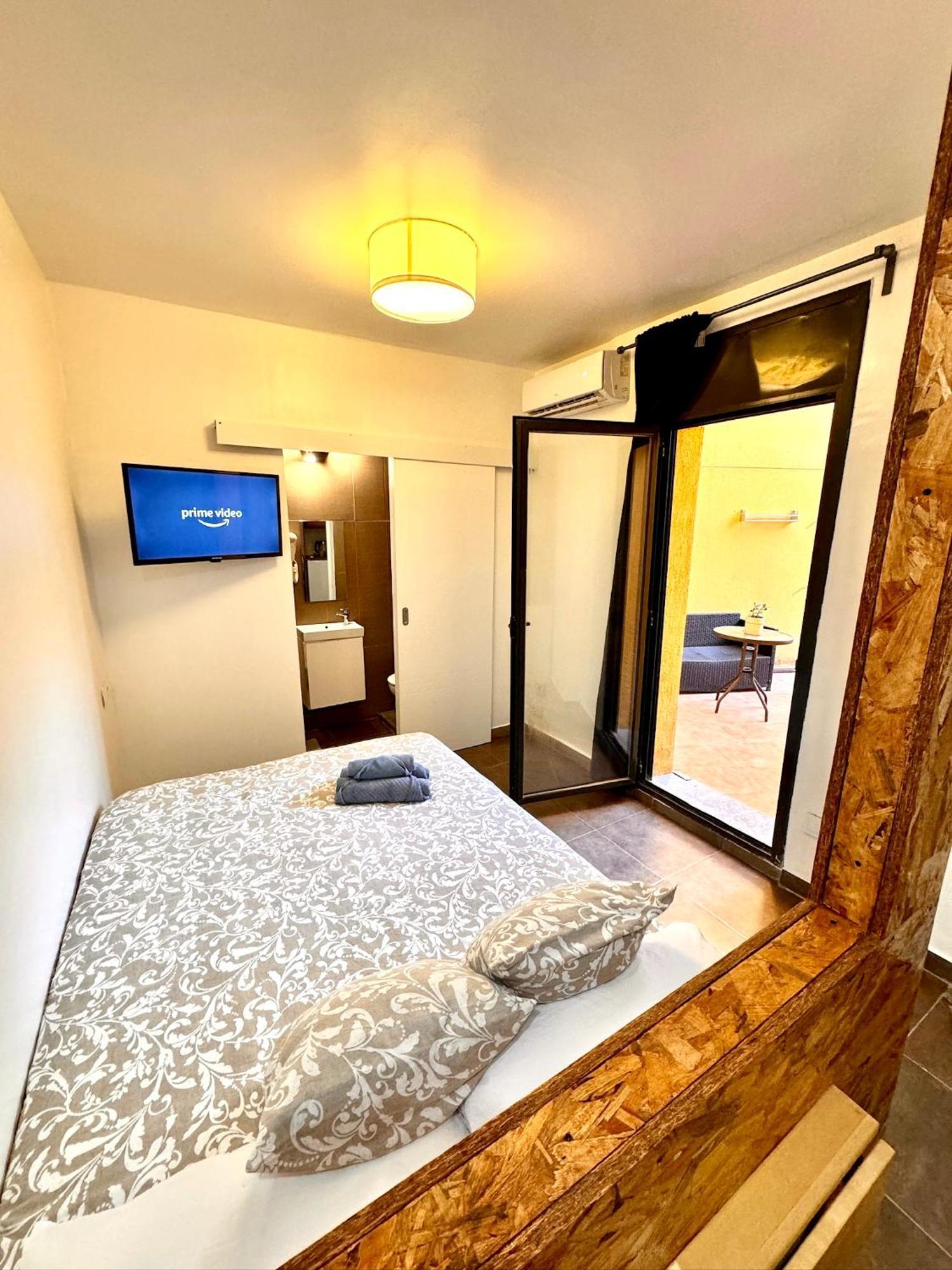 Mt Boutique Suites Y Apartamentos - Adults Only - Матаро Экстерьер фото